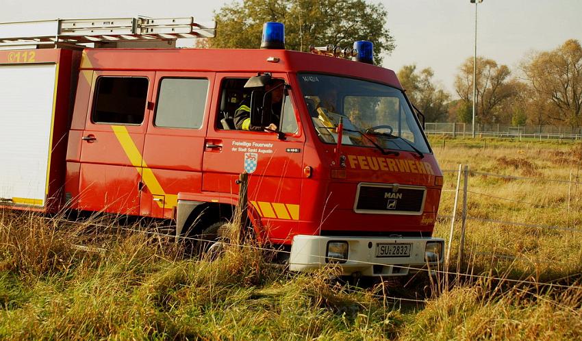 Kleinflugzeug abgestuerzt Sankt Augustin Meindorf P048.JPG